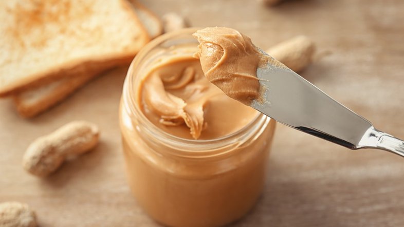 Afinal, pasta de amendoim é mesmo saudável?