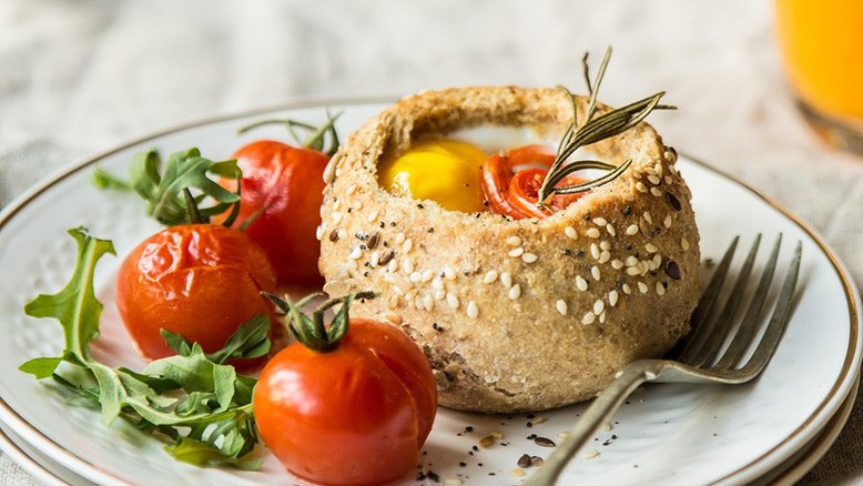 Café da manhã com ovos: aprenda receita de pãozinho tigela