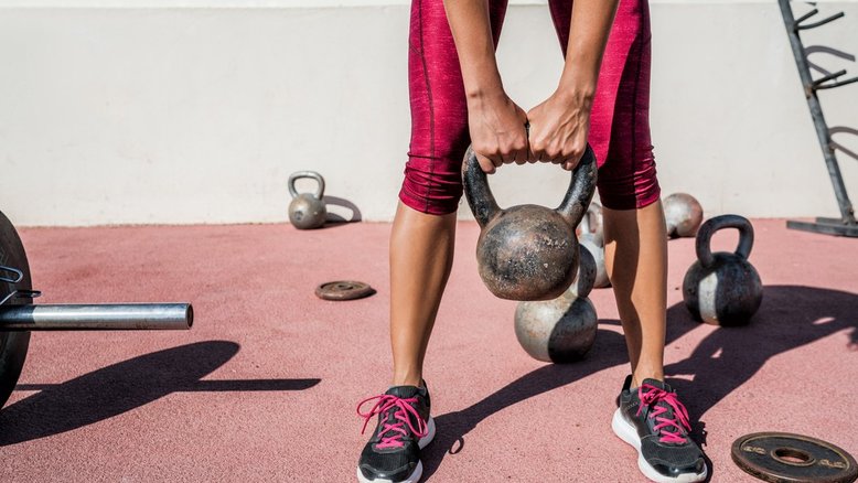 Os 5 maiores erros de postura ao usar o kettlebell