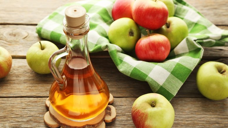 Vinagre de maçã ajuda a desinchar o corpo?