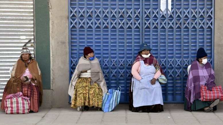 Governo boliviano alerta sobre automedicação "irracional" contra COVID-19
