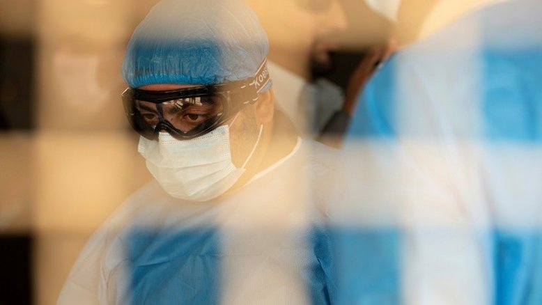 Irã registra pico de novos casos de coronavírus