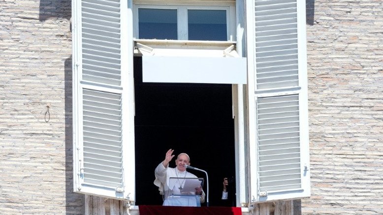 Papa retoma bênção do Angelus diante dos fiéis e manifesta preocupação com indígenas da Amazônia