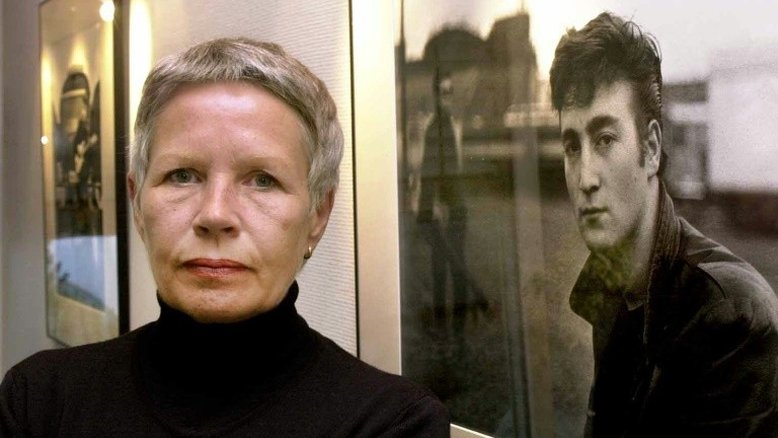 Morre Astrid Kirchherr, famosa fotógrafa dos Beatles