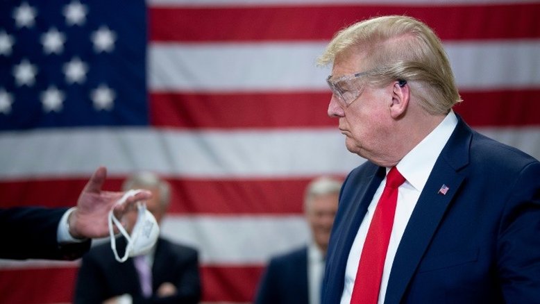 Trump usa coronavírus para defender suas teorias médicas favoritas