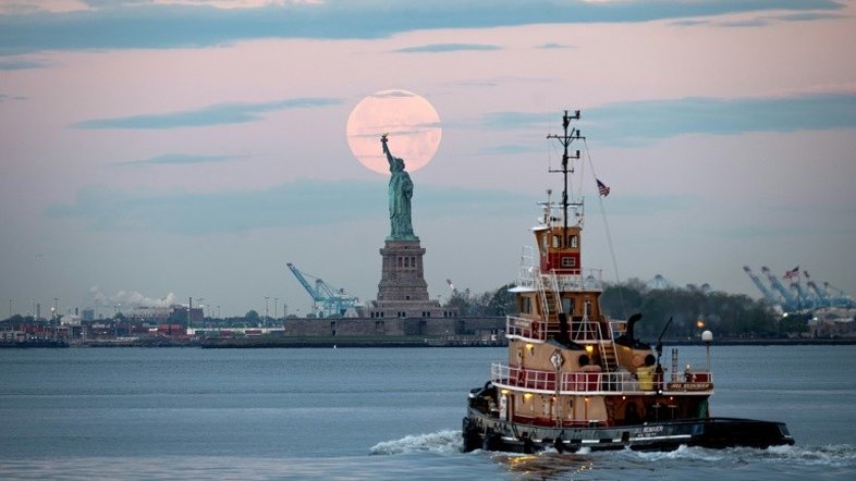 Mais confinamento e dúvidas sobre o futuro de Nova York