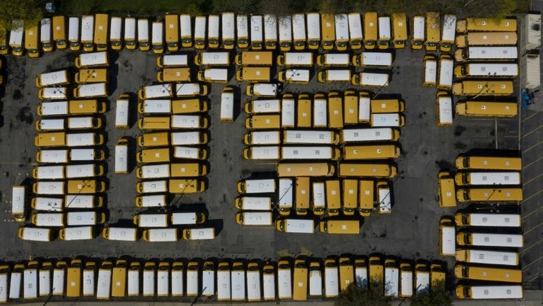 Escolas do estado de Nova York fecharam até o final do ano letivo
