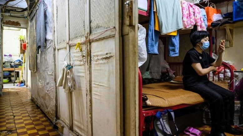 O ilusório distanciamento social nas habitações precárias de Hong Kong