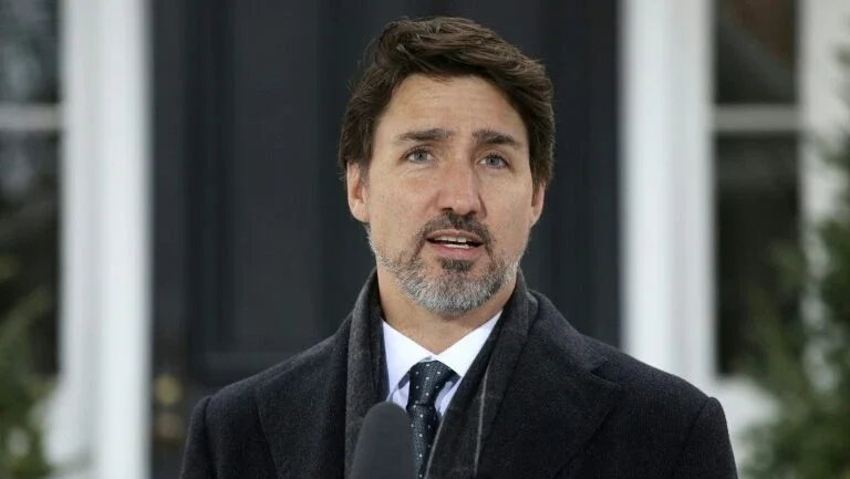 Trudeau anuncia a proibição de 1.500 modelos de fuzis militares no Canadá