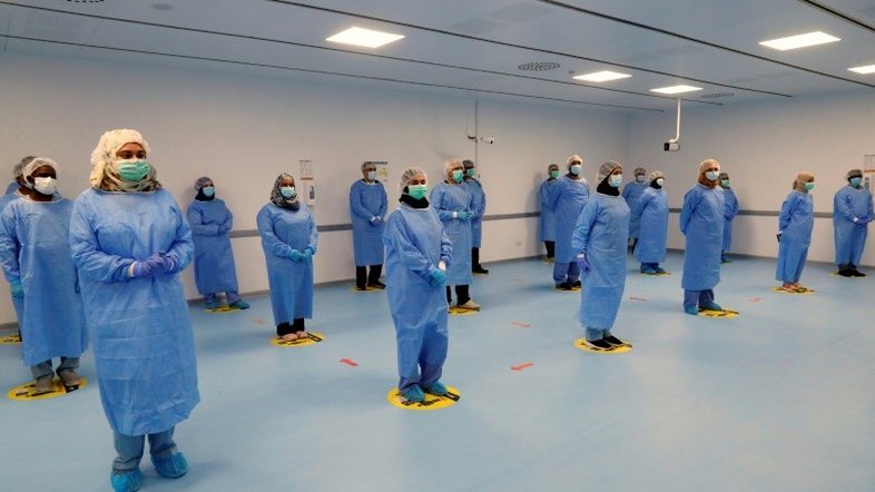 Catar impõe até 3 anos de prisão para quem estiver sem máscara na rua