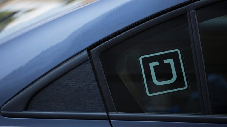Uber torna máscara obrigatória para passageiro e condutor