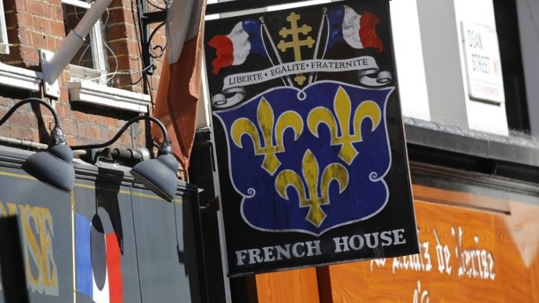 Verdadeiro ícone britânico, pubs sofrem ressaca da pandemia