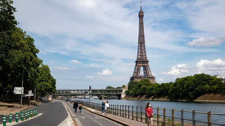 França registra 351 mortos por coronavírus em 24 horas