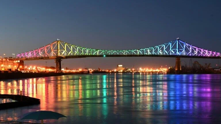 Montreal adia fim de restrições a funcionamento do comércio
