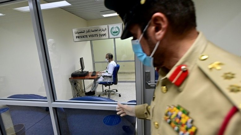 Coronavírus obriga prisão de Dubai a recorrer às novas tecnologias