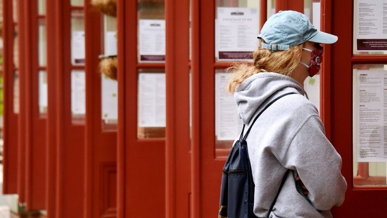Novos pedidos de seguro-desemprego nos EUA somam 2,98 milhões em uma semana