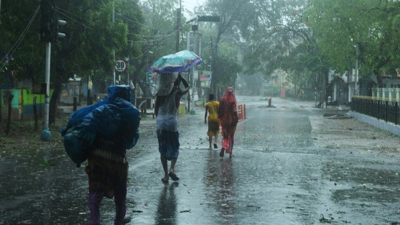 Poderoso ciclone Amphan causa primeira vítima em Bangladesh