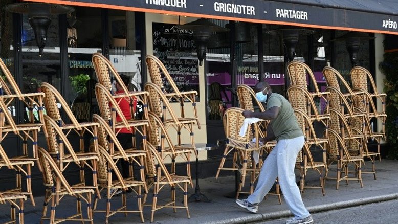 Bares e restaurantes de Paris poderão ampliar terraços