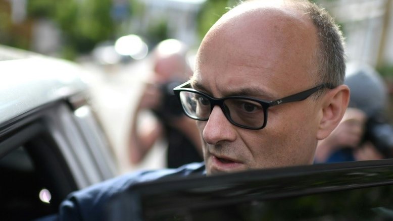 Governo britânico é sacudido por polêmica envolvendo assessor de Boris Johnson
