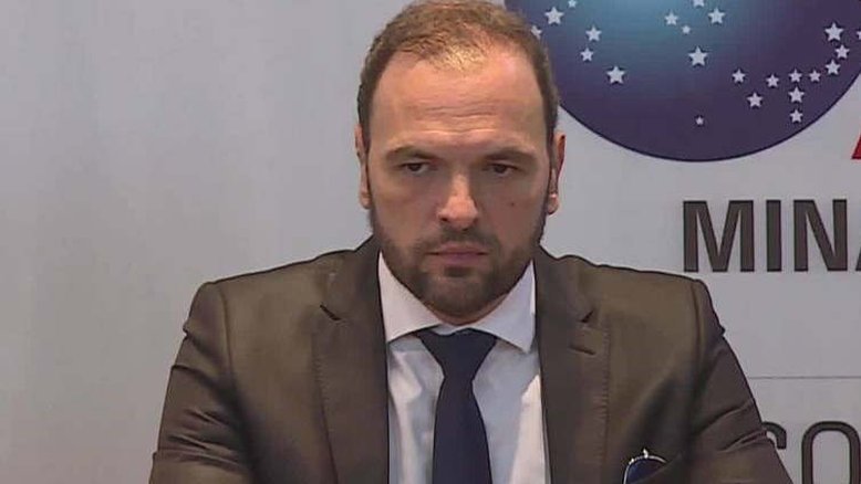 Caso Adélio: Chefe da PF em Minas contradiz Bolsonaro