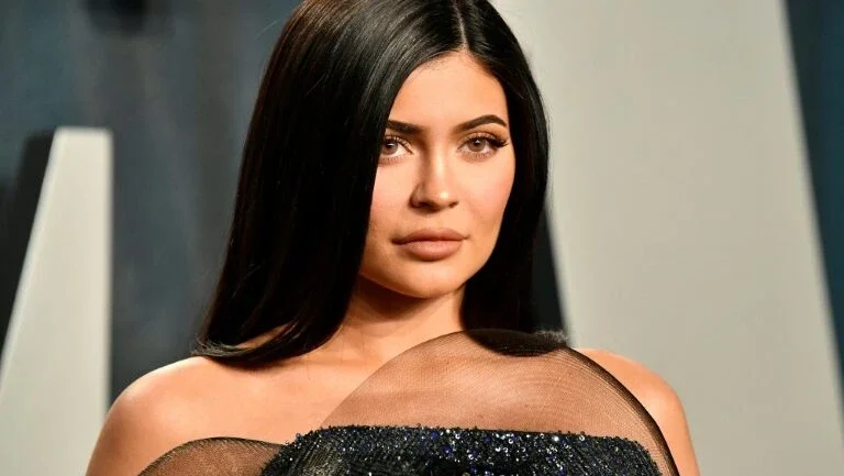 Fãs de Kylie Jenner acreditam que ela esteja grávida de novo