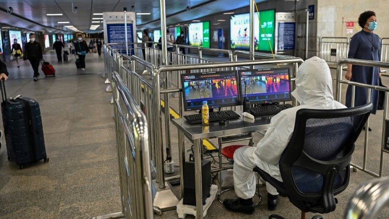 Cidade chinesa de Wuhan prepara testes de detecção em massa
