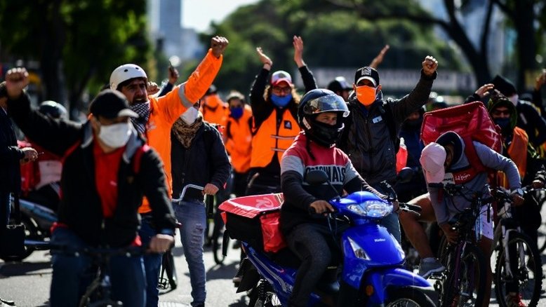 Entregadores a domicílio fazem greve na Argentina em meio à pandemia