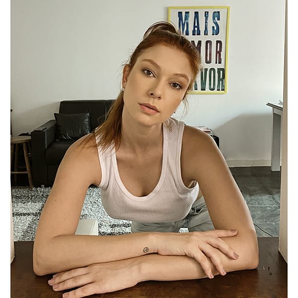 Day Mesquita, protagonista de "Amor Sem Igual", tem muitos motivos para comemorar 11 Day Mesquita, protagonista de "Amor Sem Igual", tem muitos motivos para comemorar