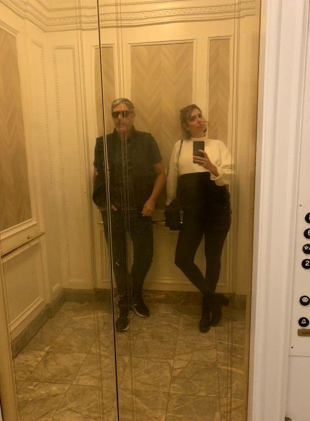 Willian Bonner e esposa posam em selfie no elevador 4 Willian Bonner e esposa posam em selfie no elevador
