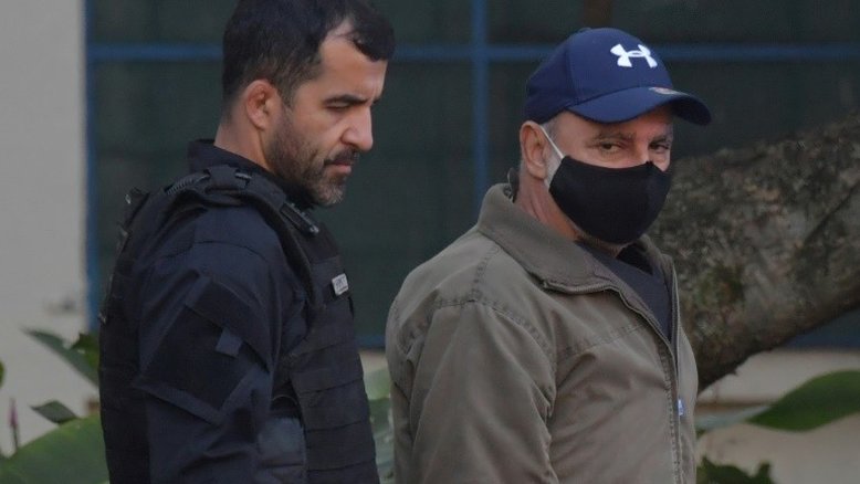 Polícia prende Fabrício Queiroz, ex-assessor de Flávio Bolsonaro