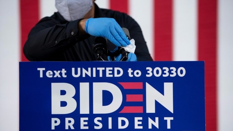 Biden desiste de atos públicos em campanha presidencial nos EUA por pandemia