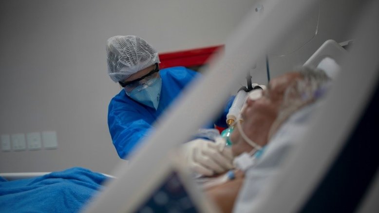 Sob suspeita, governo muda difusão de balanço do novo coronavírus