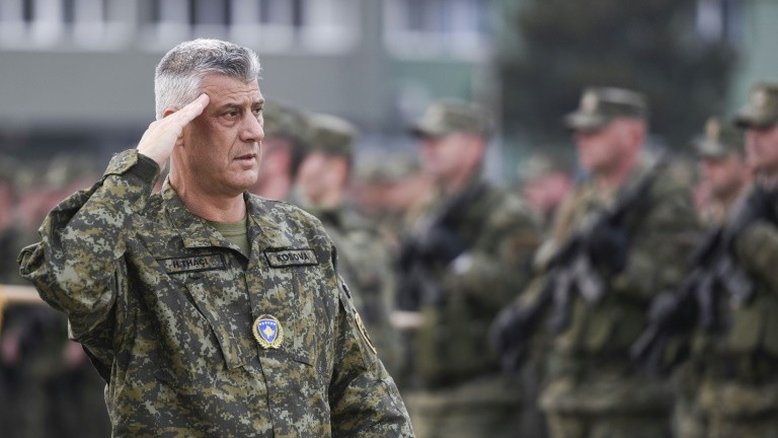 Kosovares defendem 'guerra justa' após acusação do presidente