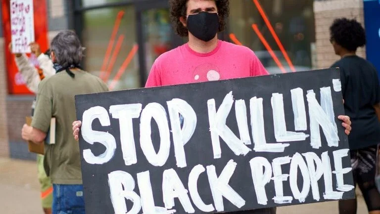 Polícia de Minneapolis será desmantelada e reformada