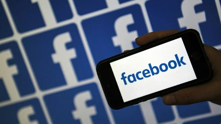 Facebook etiqueta publicações de mídia controlada por Estados