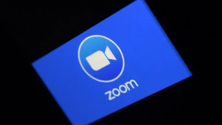 Zoom atende às exigências da China e apaga algumas contas