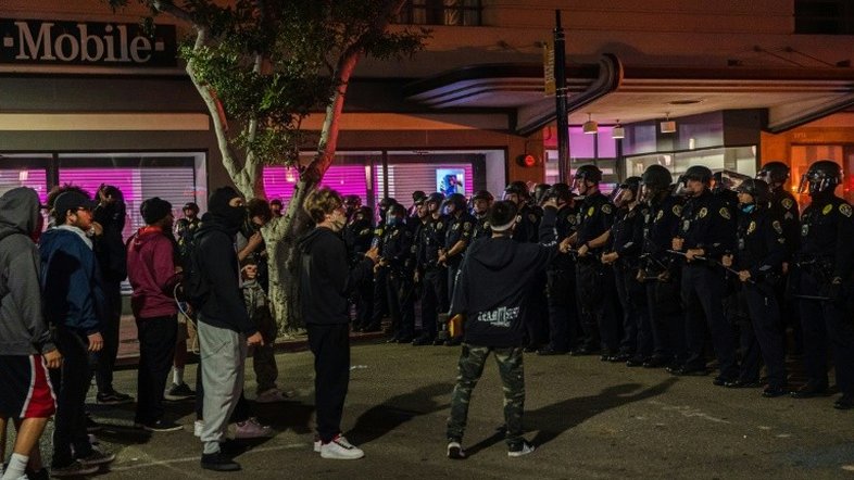 China denuncia "doença crônica" do racismo nos Estados Unidos