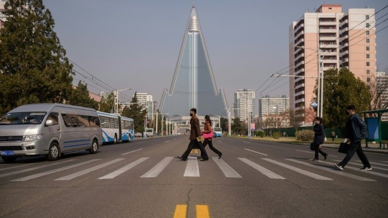 Escolas da Coreia do Norte retomam as aulas