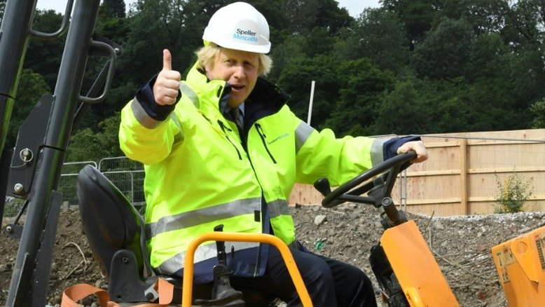 Johnson lança "new deal" de £ 5 bilhões para o Reino Unido