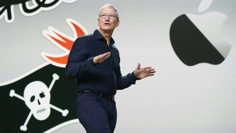 Anúncio da Apple ajuda índice Nasdaq a bater recorde histórico