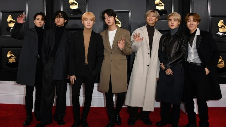 Fãs do BTS igualam doações de seus ídolos para o movimento "Black Lives Matter"