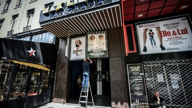 Franceses poderão voltar ao cinema e a praticar esportes em equipe a partir de segunda