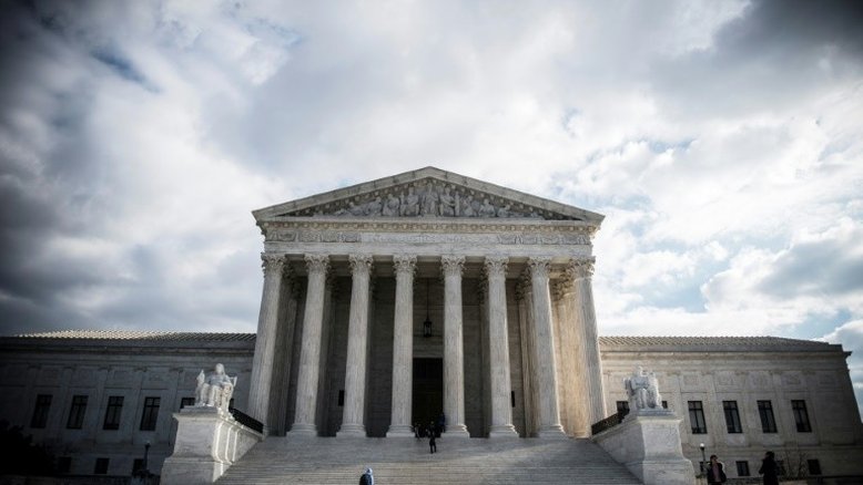 Trump pede à Suprema Corte revogação do sistema de saúde 'Obamacare'