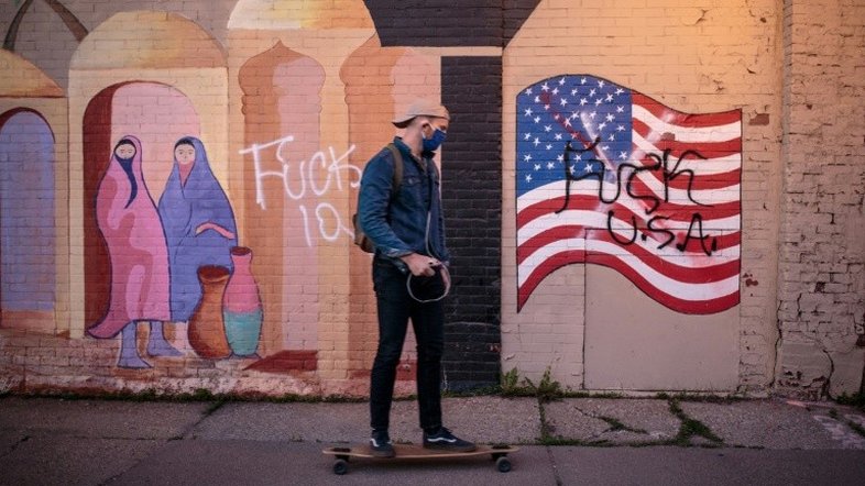 Ex-presidente Bush pede aos EUA fim do "racismo estrutural"