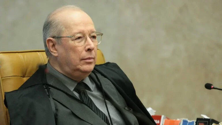 Celso de Mello retira do plenário virtual decisão sobre depoimento de Bolsonaro