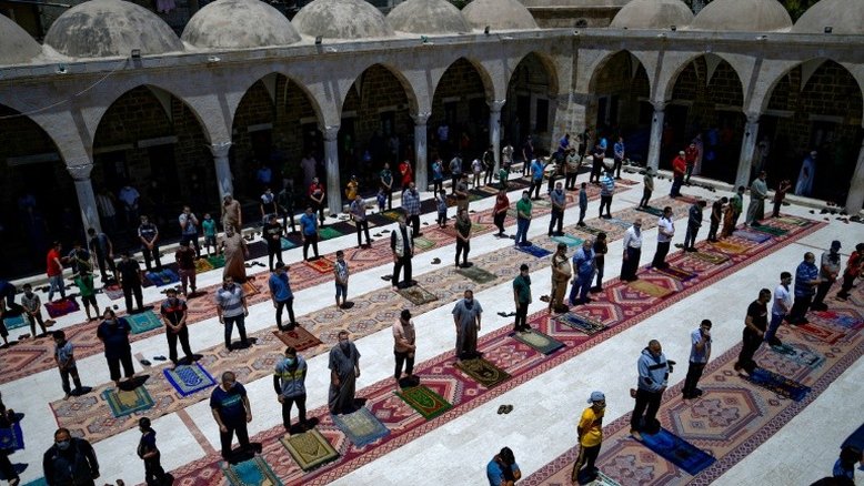Mesquitas da Faixa de Gaza reabrem