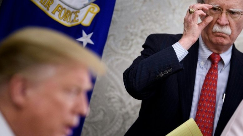 Os cinco momentos-chave do livro de John Bolton temido por Donald Trump