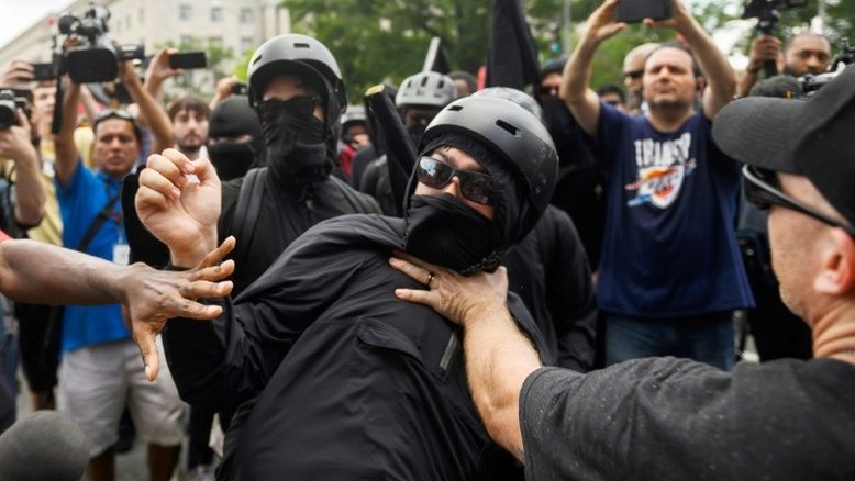Movimento Antifa: terrorista ou bode expiatório de Trump?