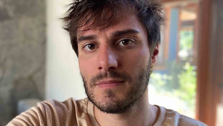 'Procuro um namorado que lave o pinto', dispara primo de William Bonner na web
