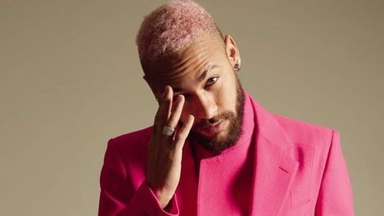 Modelo brasileira, unfollow de Biancardi e fake news: os bastidores da nova paternidade de Neymar